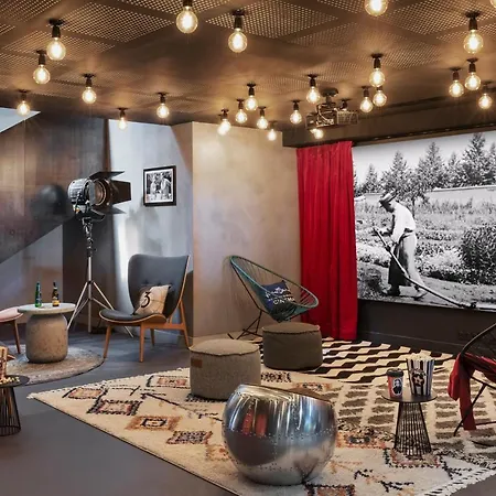 酒店 Moxy Lyon Airport 科隆别索尼约