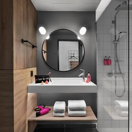 Moxy Lyon Airport Colombier-Saugnieu