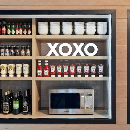 Moxy Lyon Airport 3* Colombier-Saugnieu