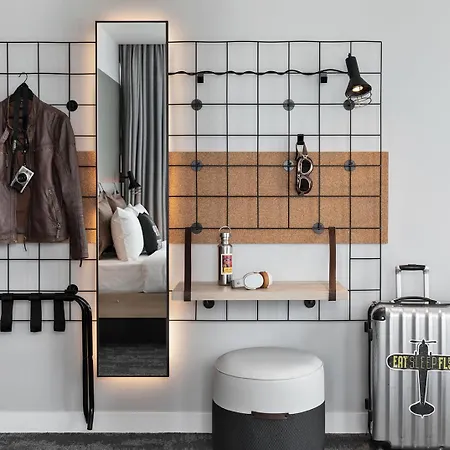 酒店 Moxy Lyon Airport 科隆别索尼约