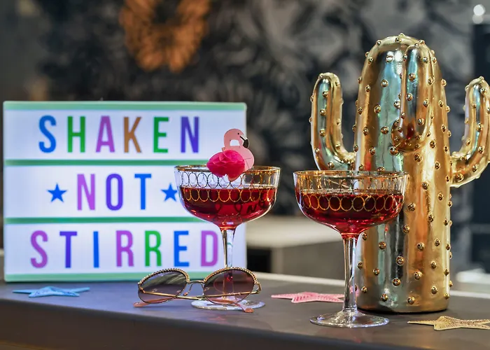 Hotel Moxy Lyon Airport